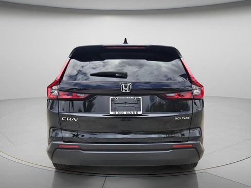 Used 2025 Honda CR-V LX image 6