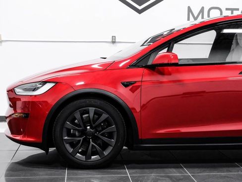 Used 2023 Tesla Model X image 22