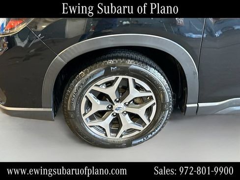 Used 2020 Subaru Forester Premium AWD/4WD image 33