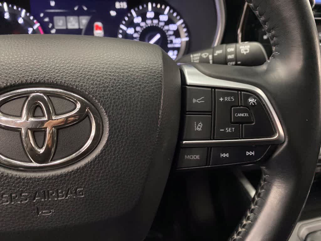 Used 2021 Toyota Highlander XSE AWD/4WD image 20