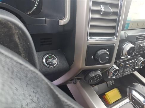 Used 2016 Ford F150 Lariat w/ Equipment Group 502A Luxury image 21