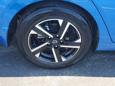 Used 2024 Nissan Sentra SV w/ All-Weather Package FWD image 6