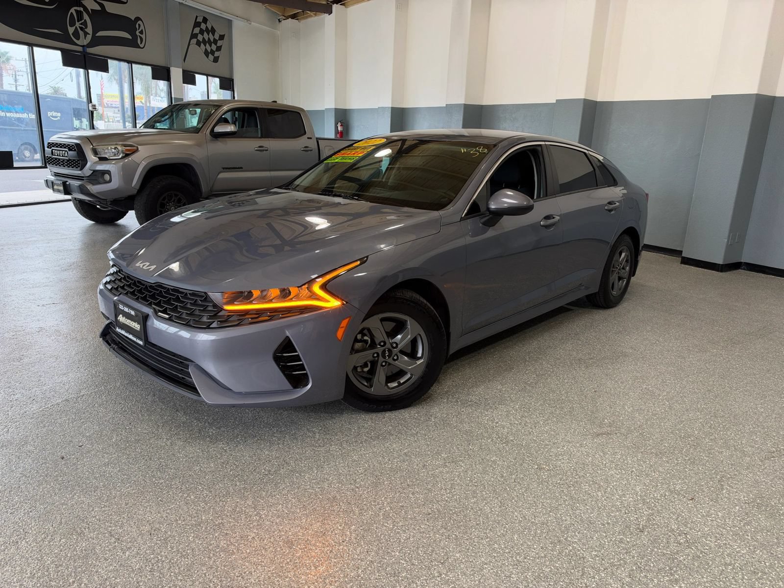 Used 2022 Kia K5 LXS FWD image 3