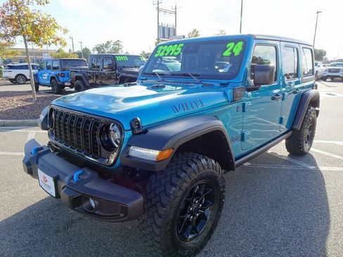 Used 2024 Jeep Wrangler Unlimited image 8