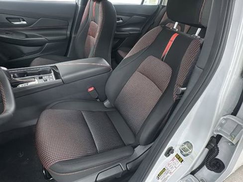 New 2026 Nissan Sentra SR FWD image 10