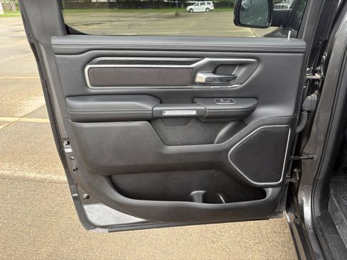 Used 2023 RAM 1500 Laramie AWD/4WD image 14