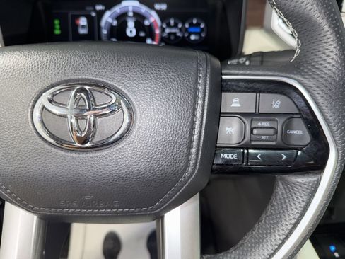 Used 2023 Toyota Tundra Capstone AWD/4WD image 36
