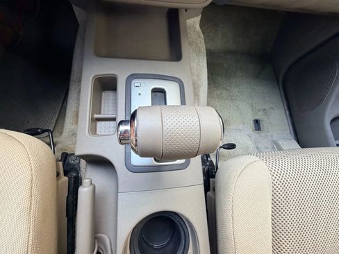 Used 2015 Nissan Frontier SV w/ SV Value Truck Package image 12