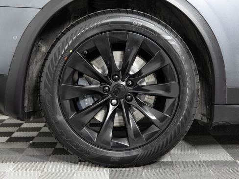 Used 2019 Tesla Model X 75D image 39