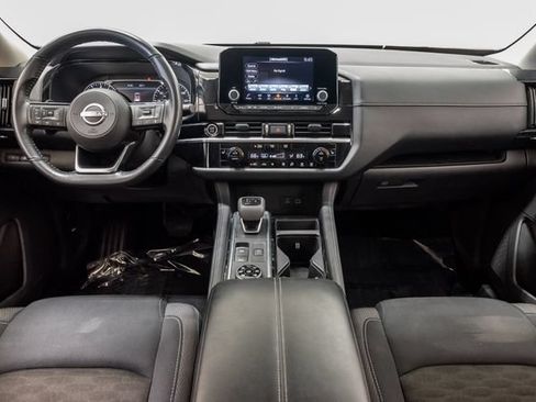 Used 2023 Nissan Pathfinder SV AWD/4WD image 29