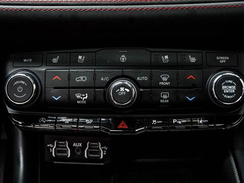Used 2025 Dodge Durango GT AWD/4WD image 20