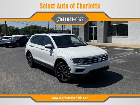 Used 2021 Volkswagen Tiguan SE FWD image 1