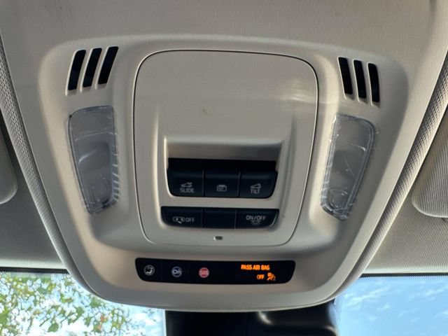 Used 2023 Buick Envision Essence w/ Sport Touring Package AWD/4WD image 22