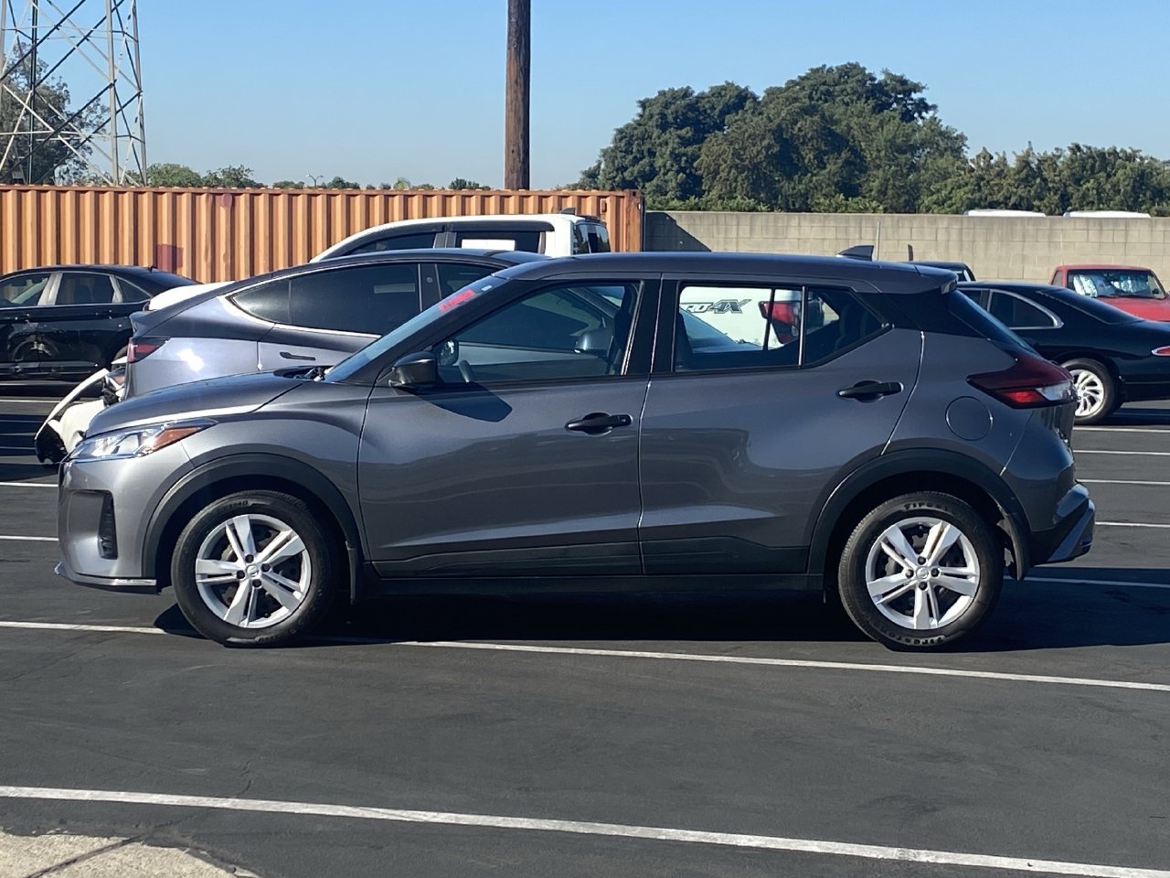 Certified 2023 Nissan Kicks S FWD image 3