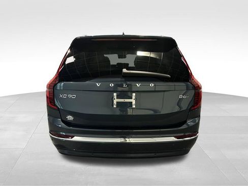Used 2026 Volvo XC90 B6 Ultra w/ Protection Package AWD/4WD image 6