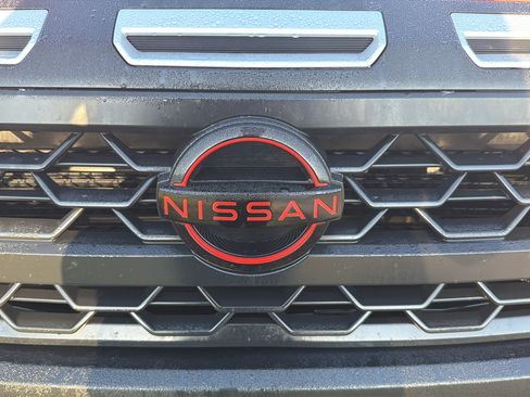 Certified 2025 Nissan Frontier PRO-4X AWD/4WD image 17