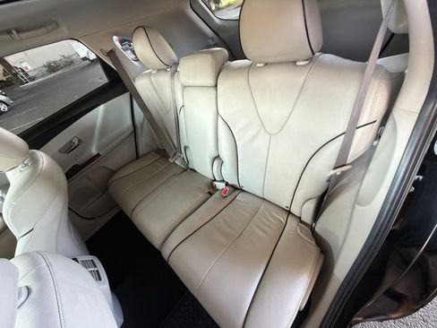 Used 2011 Toyota Venza AWD image 21