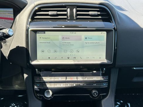 Used 2020 Jaguar F-PACE Prestige AWD/4WD image 24