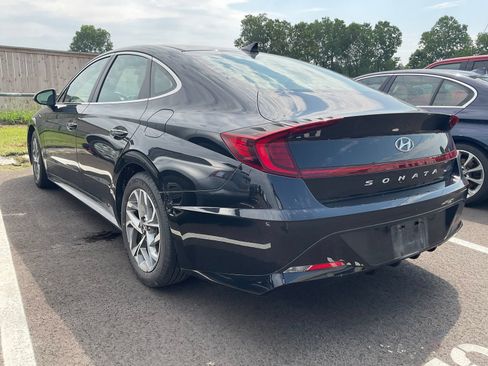 Used 2020 Hyundai Sonata SEL w/ Premium Package FWD image 3