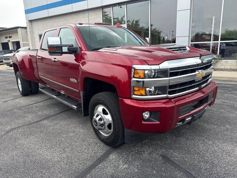 Used 2019 Chevrolet Silverado 3500 High Country w/ Duramax Plus Package AWD/4WD image 1