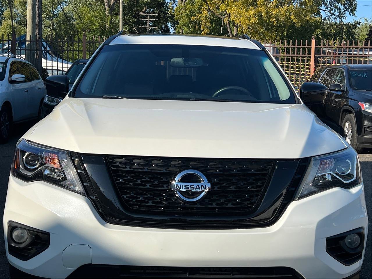 Used 2020 Nissan Pathfinder SL AWD/4WD image 15