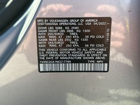Used 2022 Volkswagen Atlas Cross Sport SEL R-Line AWD/4WD image 26