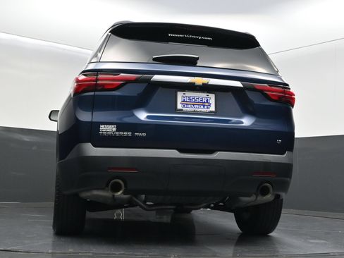Used 2023 Chevrolet Traverse LT AWD/4WD image 41