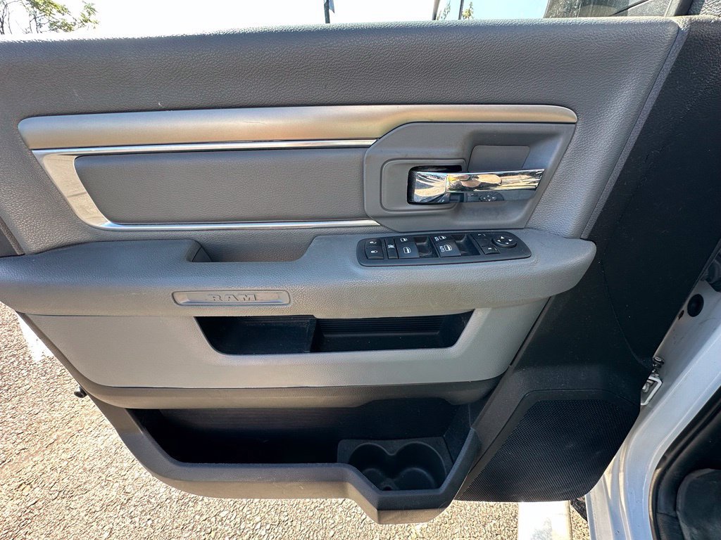 Used 2018 RAM 2500 SLT w/ Luxury Group AWD/4WD image 18