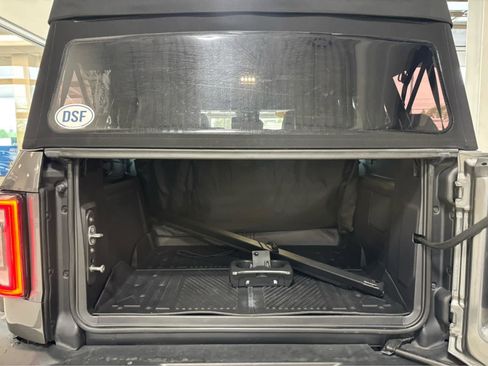 Used 2024 Ford Bronco Wildtrak AWD/4WD image 9