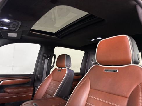 Used 2024 GMC Sierra 3500 Denali Ultimate AWD/4WD image 23