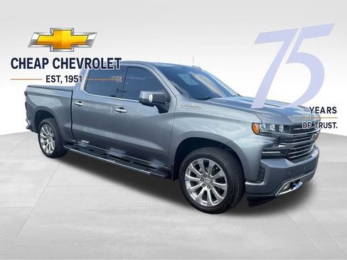 Used 2020 Chevrolet Silverado 1500 High Country w/ Technology Package AWD/4WD image 7