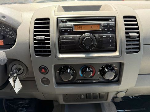 Used 2013 Nissan Frontier S RWD image 23