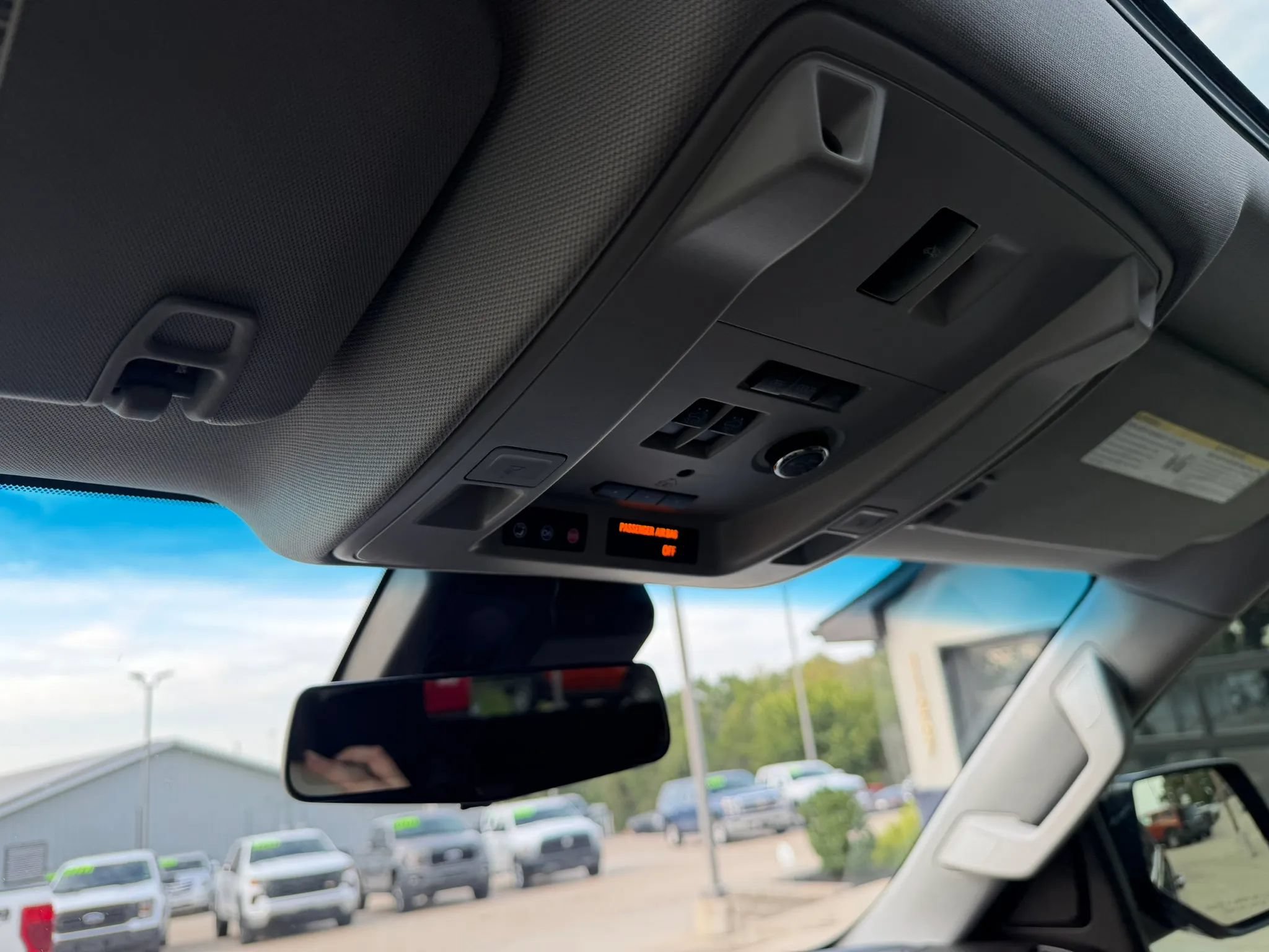 Used 2019 Cadillac Escalade Luxury AWD/4WD image 35