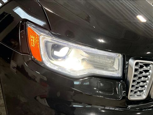 Used 2017 Jeep Grand Cherokee Summit image 33