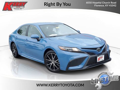 Certified 2024 Toyota Camry SE FWD image 1