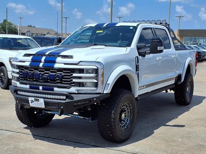 New 2026 Ford F250 Lariat w/ Black Appearance Package