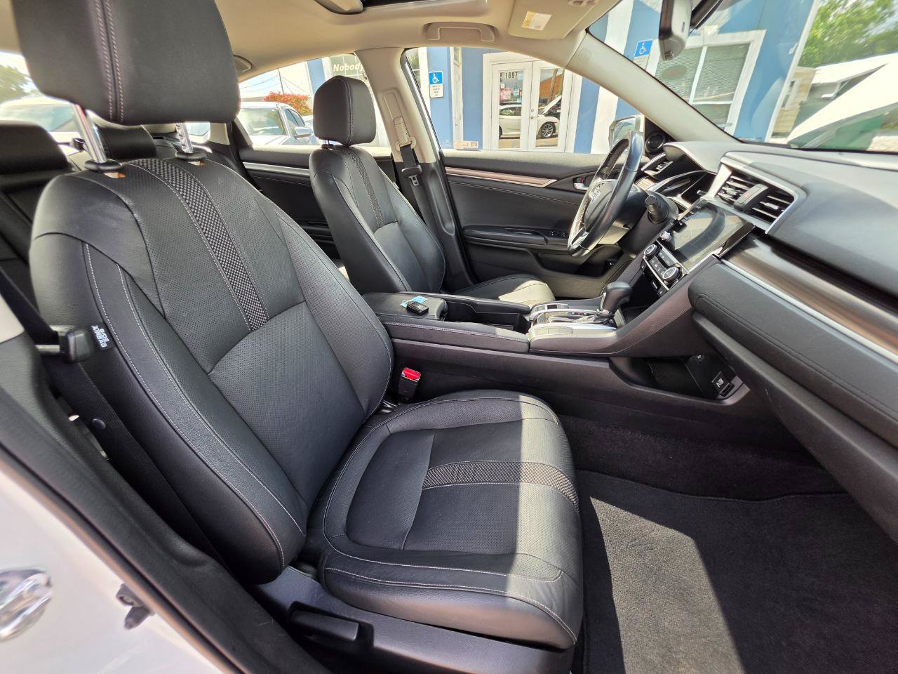Used 2019 Honda Civic EX-L image 24