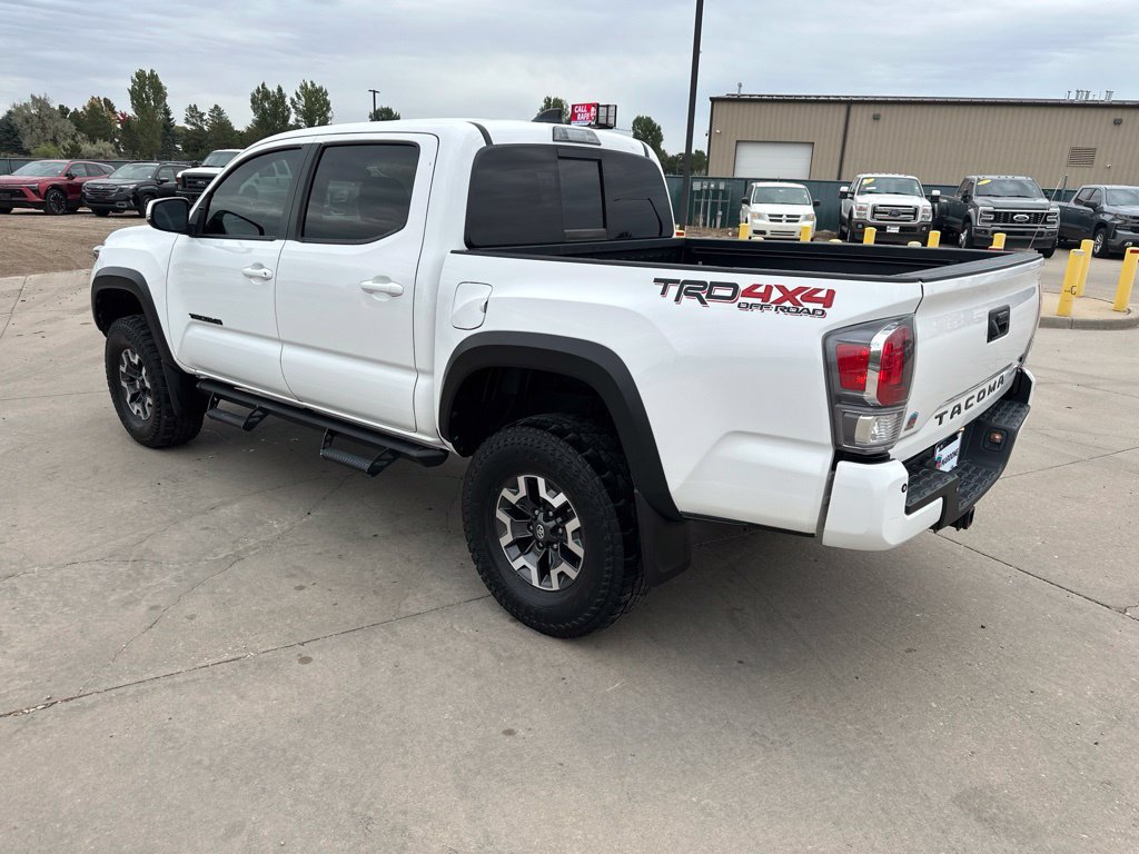 Used 2020 Toyota Tacoma TRD Off-Road w/ Advanced Technology Package AWD/4WD image 32