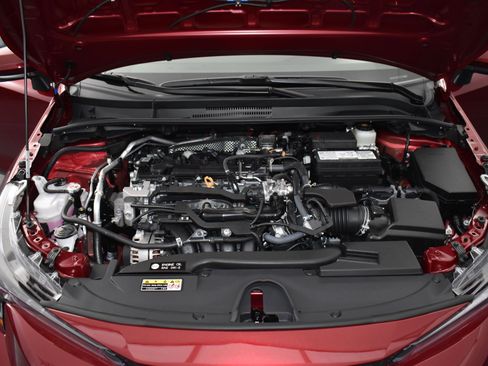 Used 2025 Toyota Corolla LE image 24