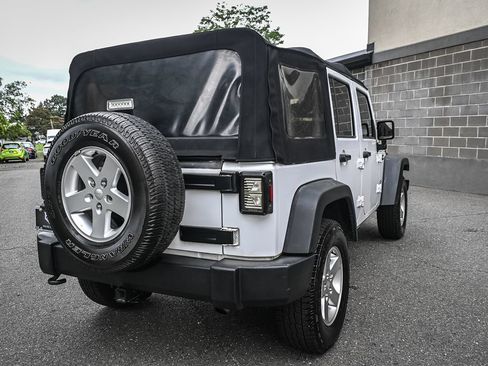 Used 2016 Jeep Wrangler Unlimited Sport w/ Quick Order Package 24S AWD/4WD image 5
