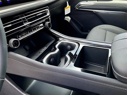 New 2025 Chevrolet Traverse LT w/ Driver Confidence Package image 12