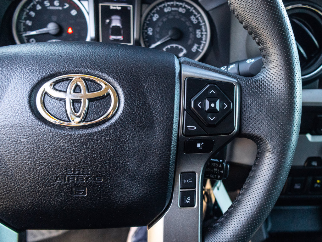 Used 2022 Toyota Tacoma SR5 RWD image 36