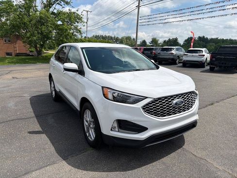 Used 2024 Ford Edge SEL w/ Convenience Package AWD/4WD image 7
