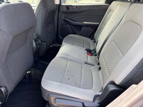 Used 2022 Ford Escape SE w/ Cold Weather Package AWD/4WD image 13