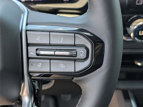 New 2026 Chevrolet Colorado LT w/ LT Convenience Package AWD/4WD image 19
