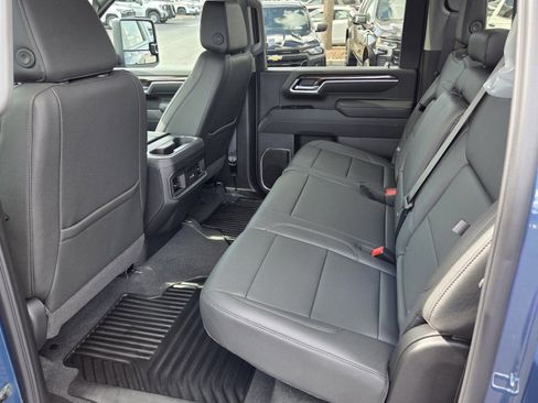 New 2026 Chevrolet Silverado 2500 LT w/ All Star Edition AWD/4WD image 6