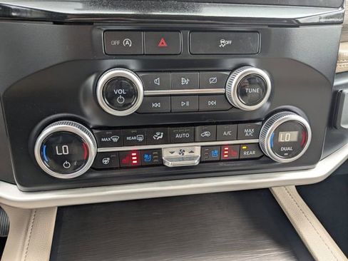 Used 2024 Ford Expedition Max Limited image 24