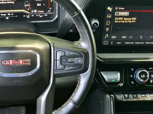 Used 2025 GMC Sierra 2500 AT4 AWD/4WD image 17