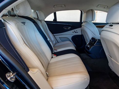 New 2026 Bentley Flying Spur V8 AWD/4WD image 28