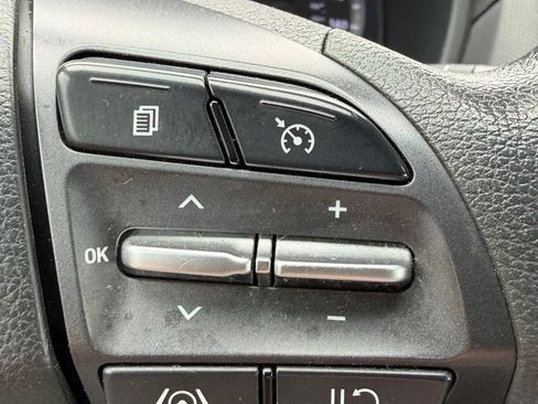 Used 2022 Hyundai Kona SEL AWD/4WD image 23